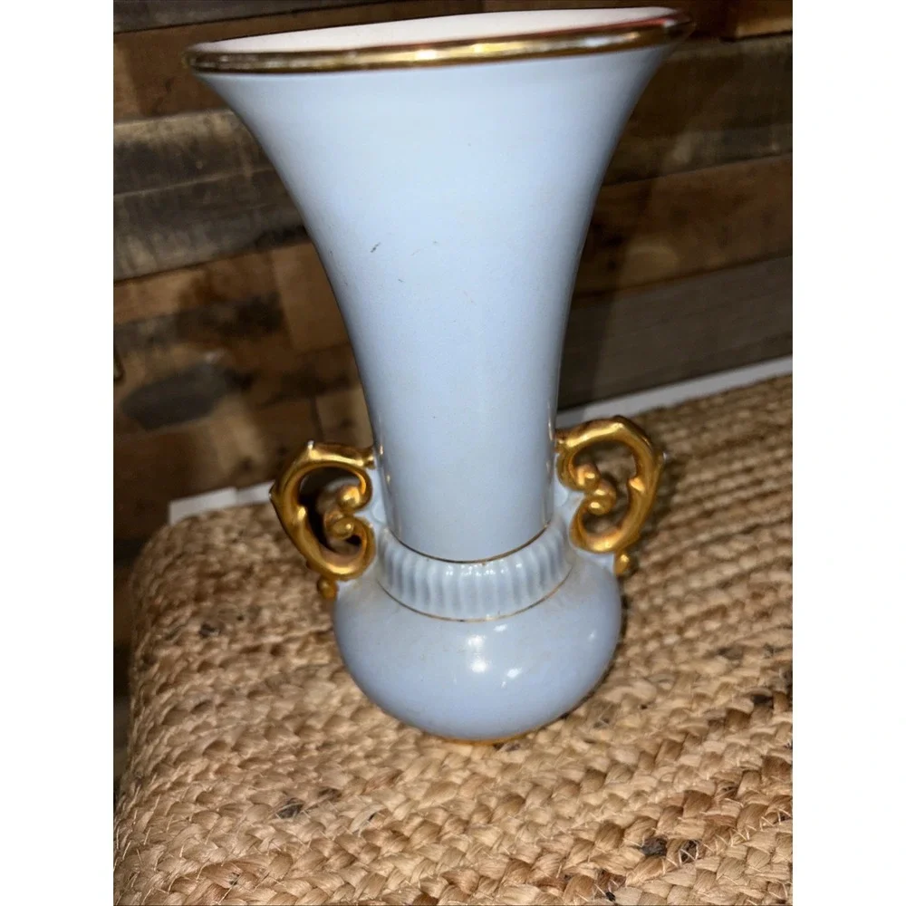 Abingdon pottery  2 Handled Vase Floral Blue USA 8 1/2